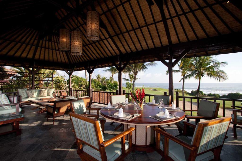 Sundara Oceanside Villa تاناه لوت المظهر الخارجي الصورة
