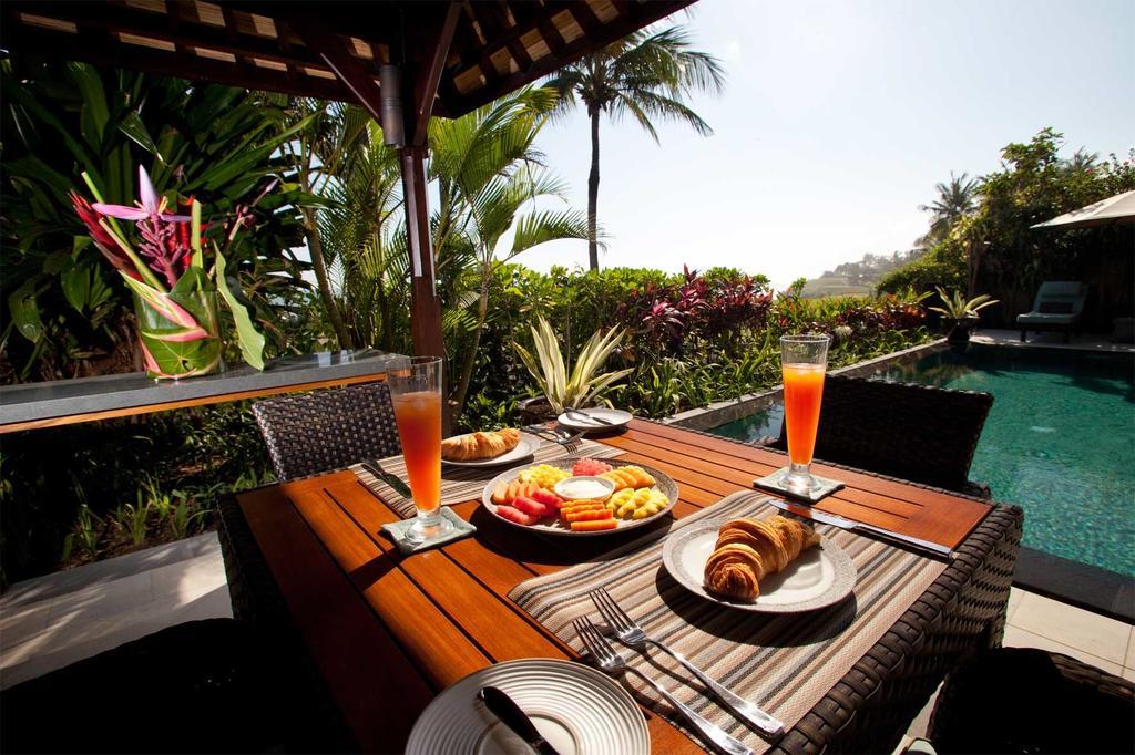 Sundara Oceanside Villa تاناه لوت المظهر الخارجي الصورة